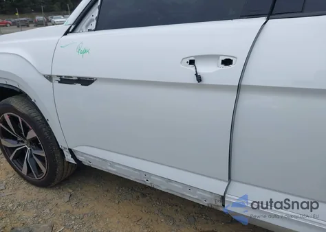 2024 Volkswagen Atlas 2.0T Sel Premium R-Line из США, поврежденный, VIN 1V2FR2CA8RC547141